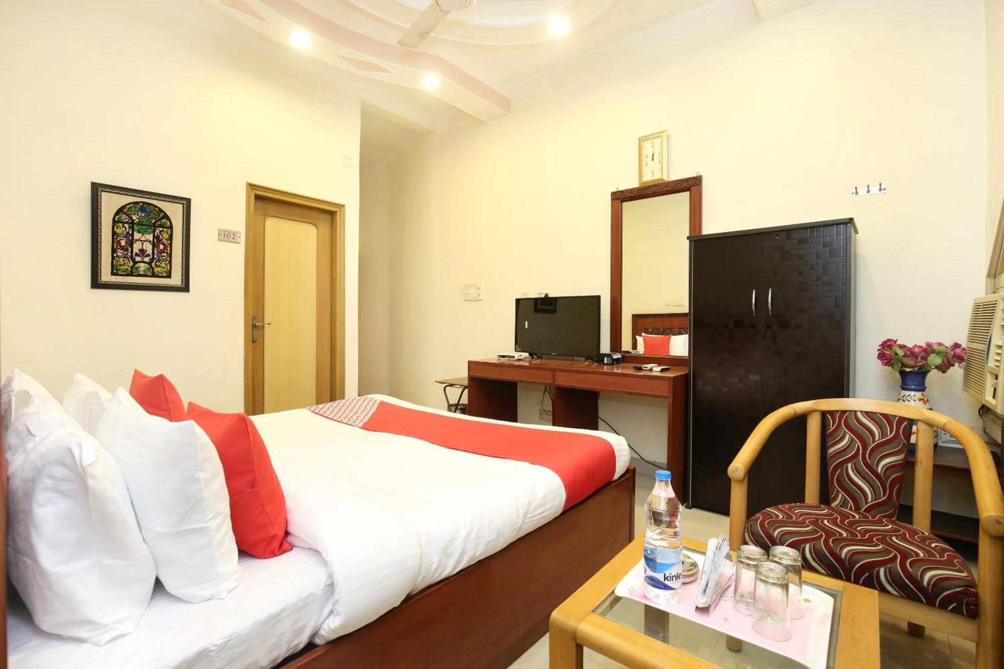 Hotel O Le Bon Ton Ludhiana Eksteriør billede
