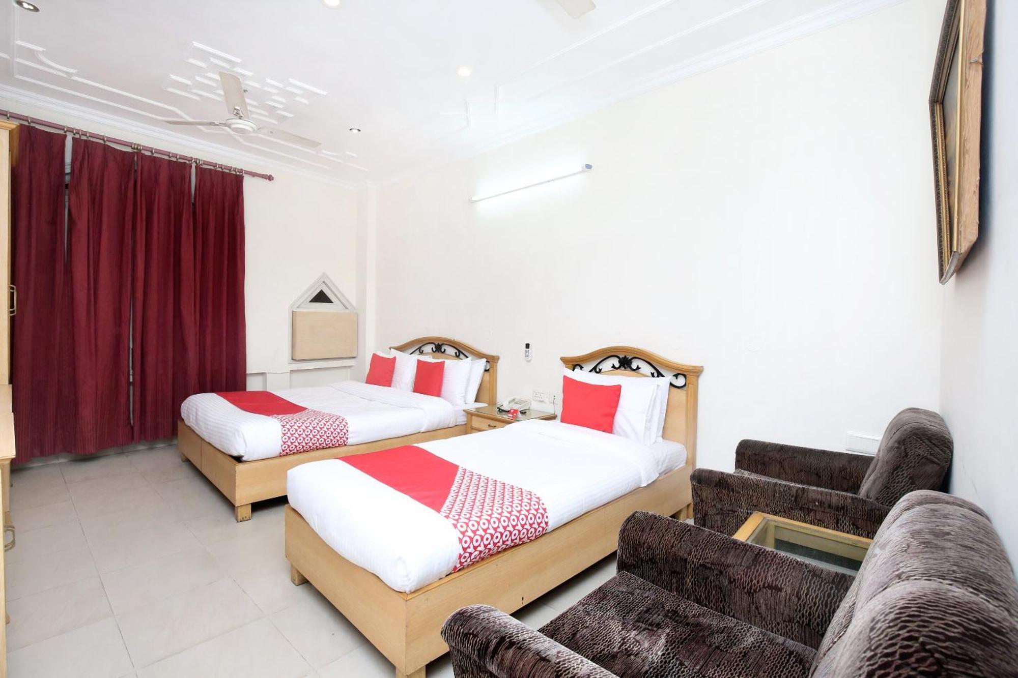 Hotel O Le Bon Ton Ludhiana Eksteriør billede