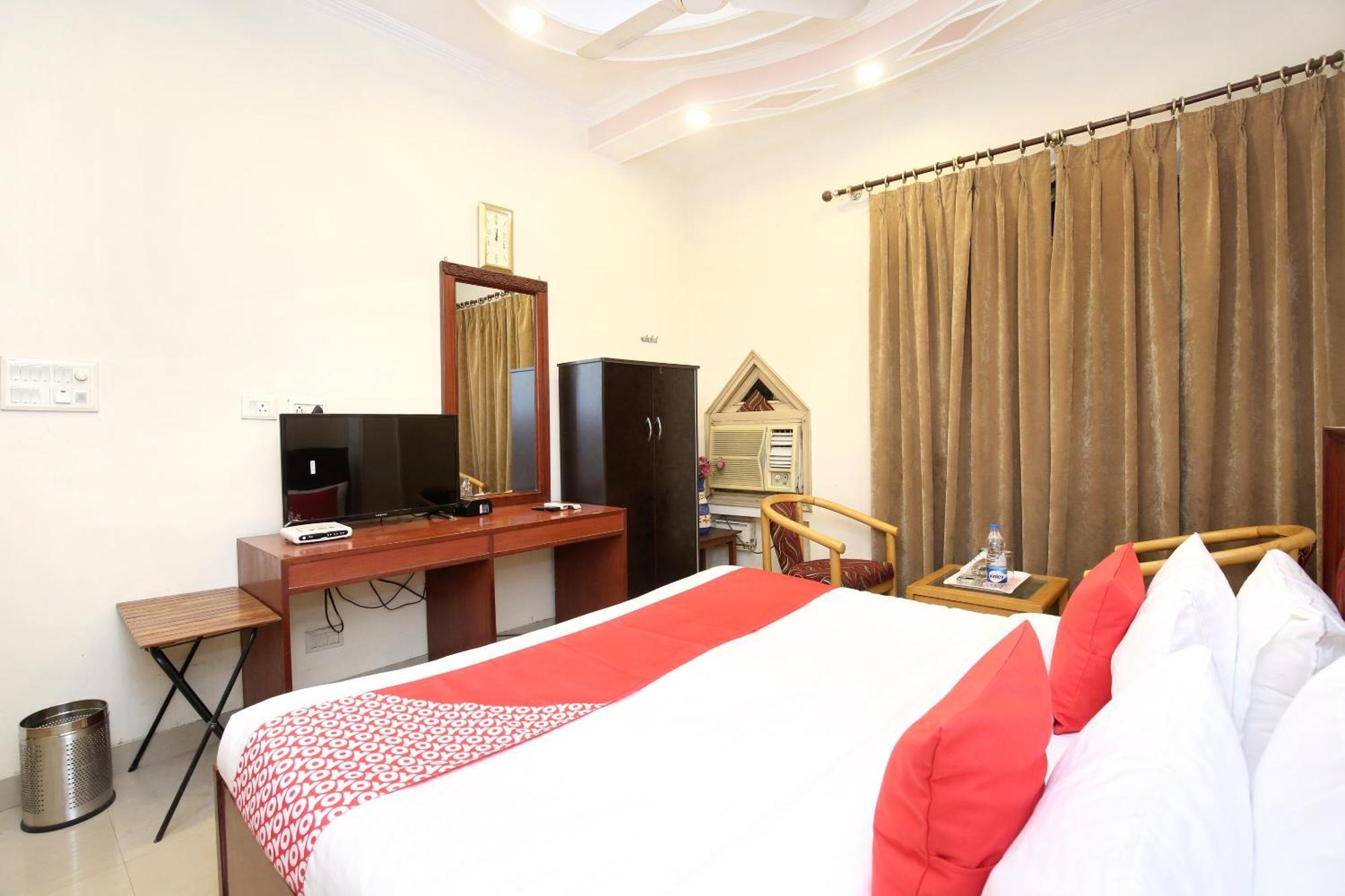 Hotel O Le Bon Ton Ludhiana Eksteriør billede