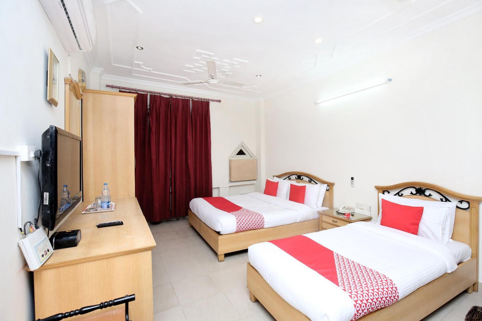 Hotel O Le Bon Ton Ludhiana Eksteriør billede