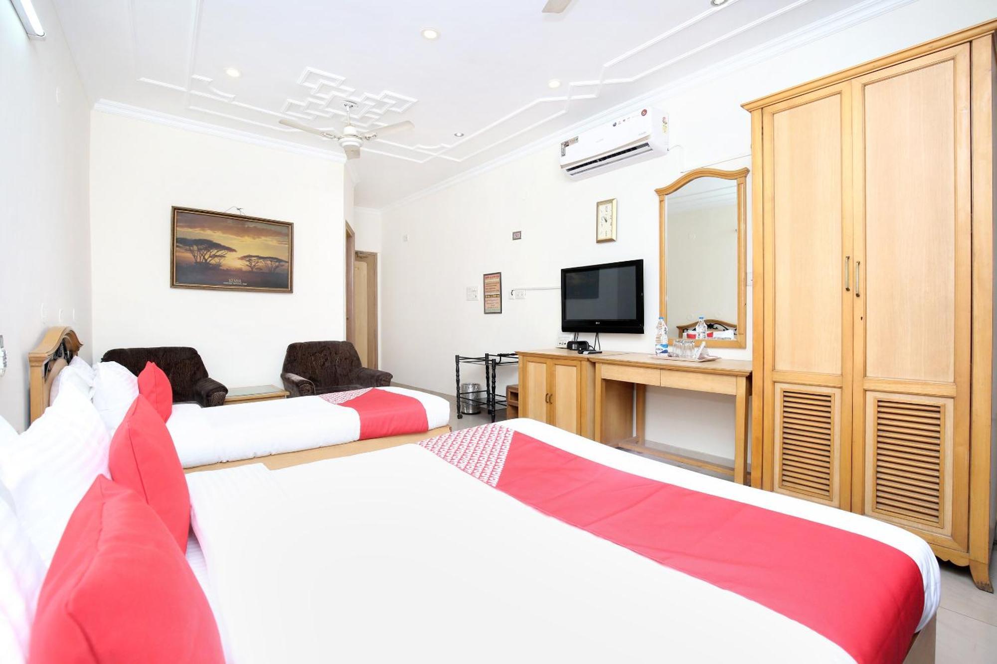 Hotel O Le Bon Ton Ludhiana Eksteriør billede